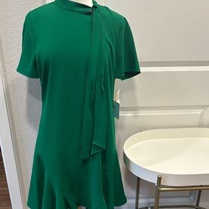 NWT CeCe Lush Green Tie-Neck Short Sleeve Mini Dress